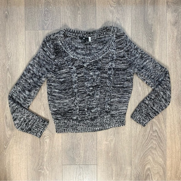 H&M Heathered Marle Cable Knit Sweater Pullover Chunky Black White Size Small - Picture 8 of 13